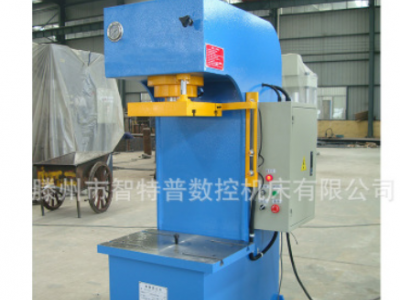不銹鋼水箱液壓機(jī)四柱液壓機(jī)315噸400噸液壓機(jī)200噸現(xiàn)貨模具壓機(jī)