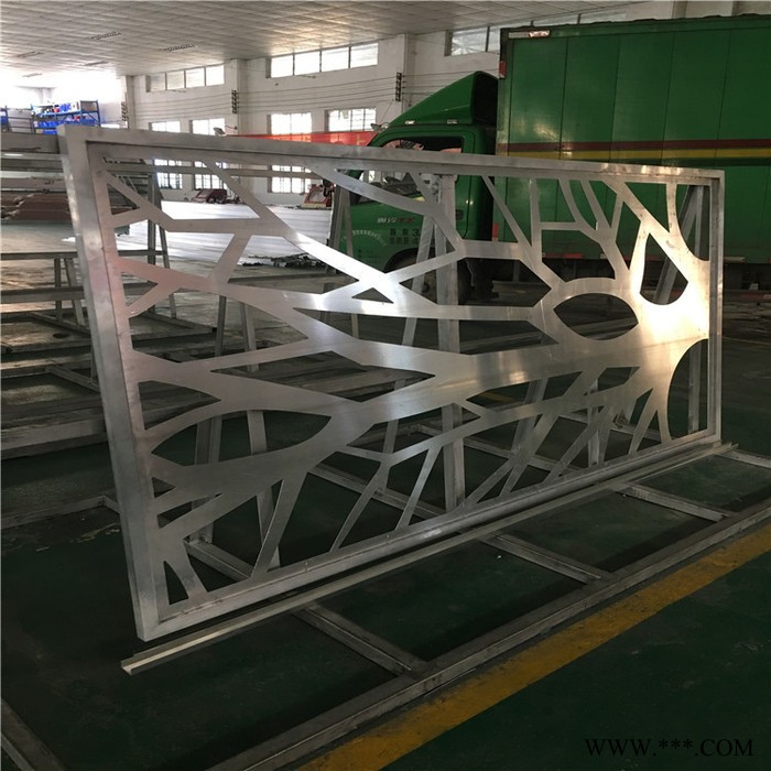 室內隔斷格柵鋁屏風定制 木紋雕花鋁板鋁窗花 定制鏤空雕刻鋁單板