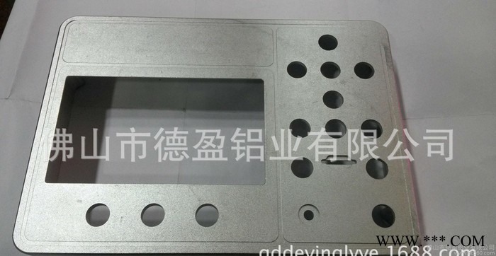 佛山鋁型材沖壓 沉頭 倒角 攻牙 鉆孔 歡迎來圖 來樣定制
