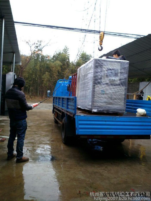 電鍍冷水機   電子冷水機   食品冷水機   化工冷水機   電泳冷水機   塑粉冷水機       壓片冷水機